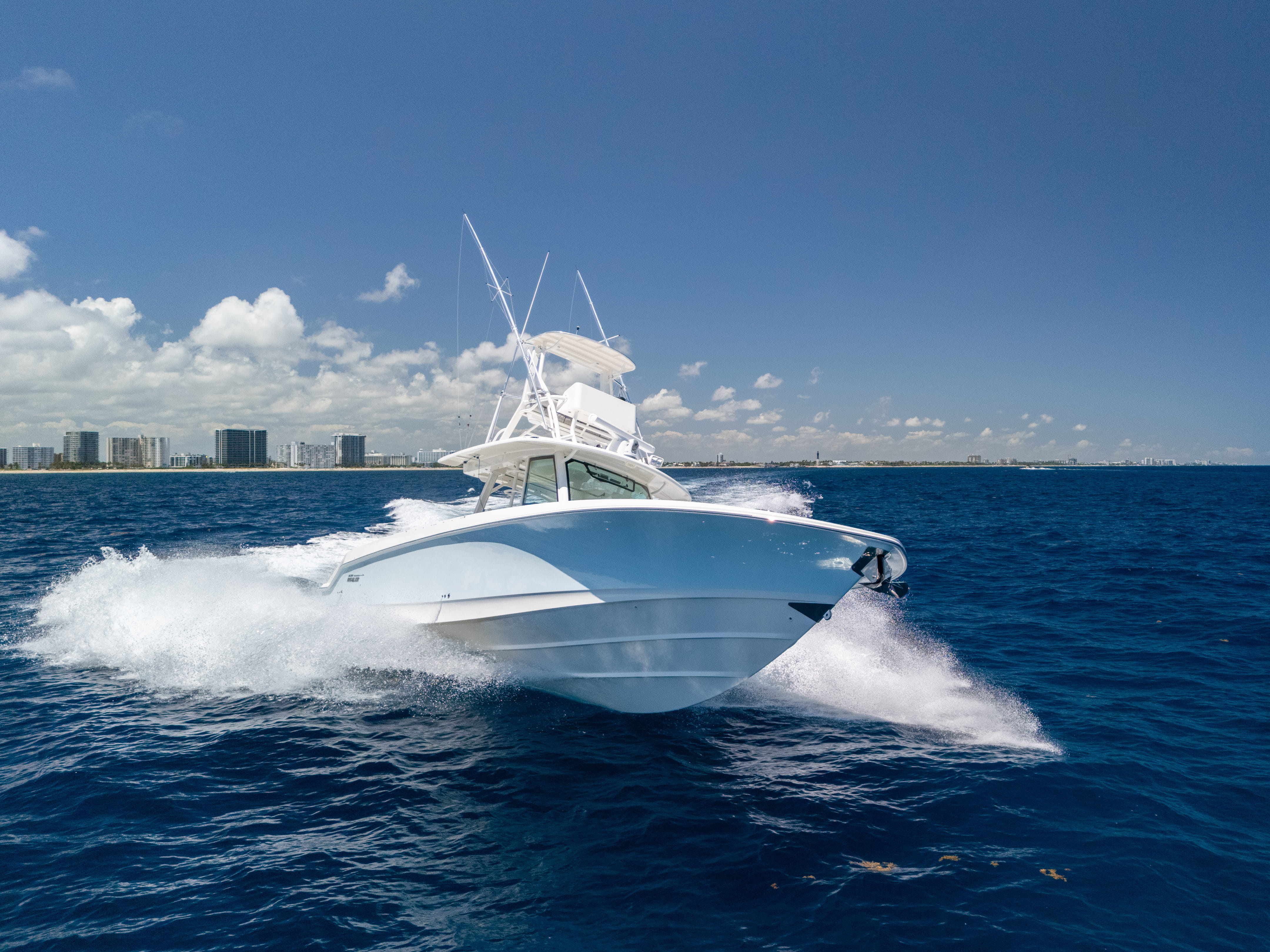 Boston Whaler 380 outrage