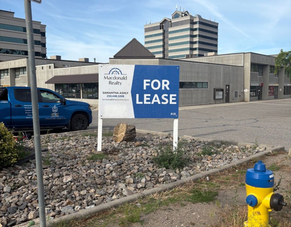 Commercial cleaning services in Kelowna BC by 4TR2 Special Services