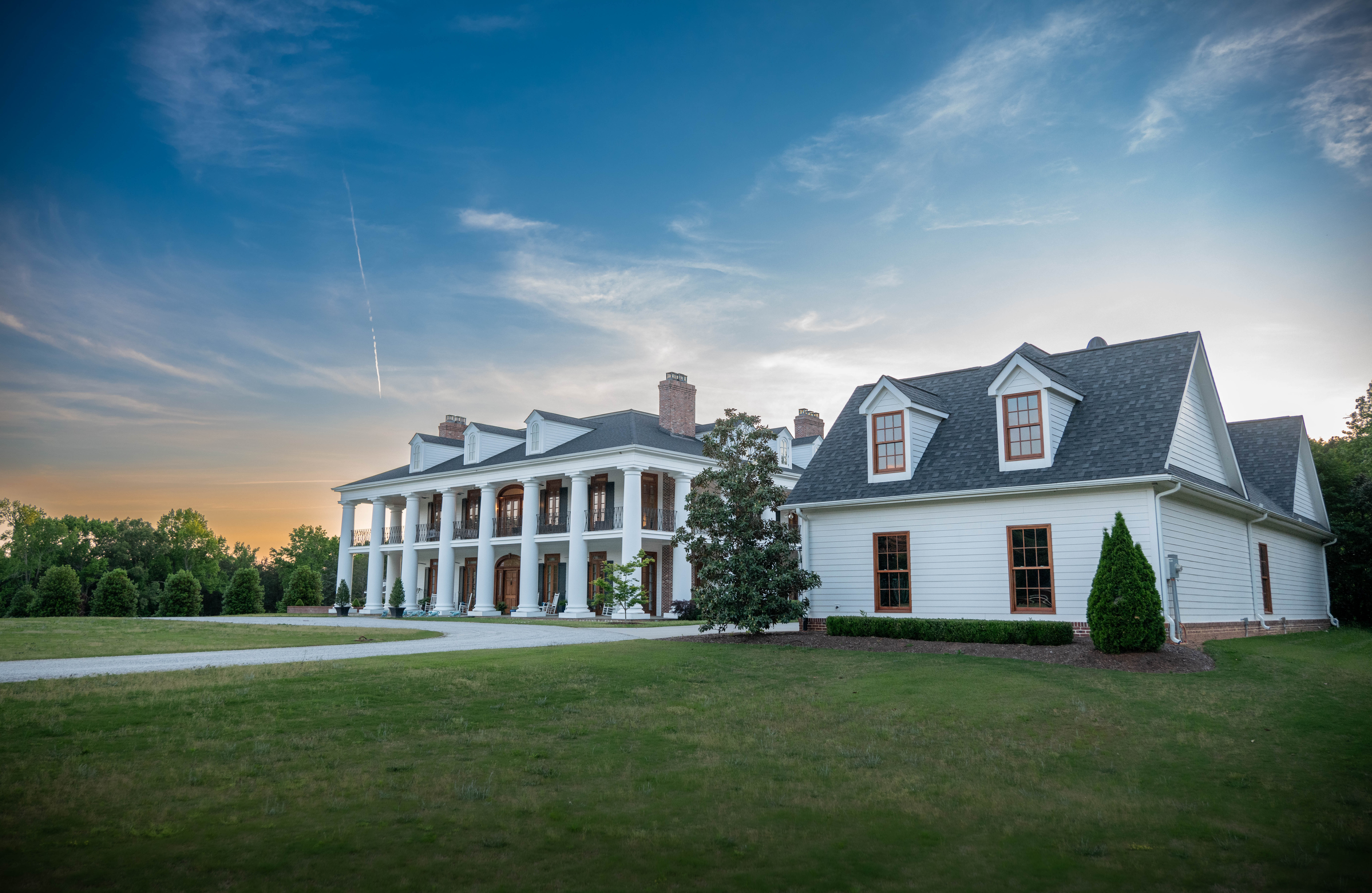 Magnolia Hall estate entrance