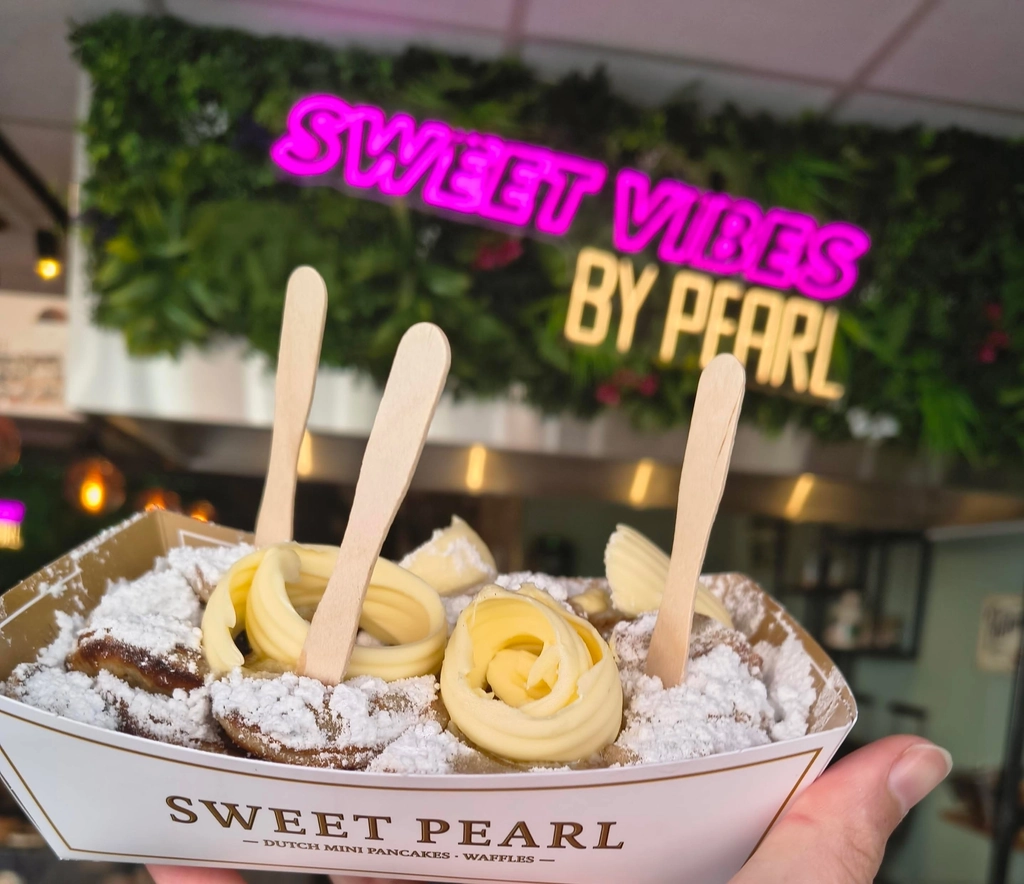 Poffertjes and iced matchas at Sweet Pearl in Zandvoort