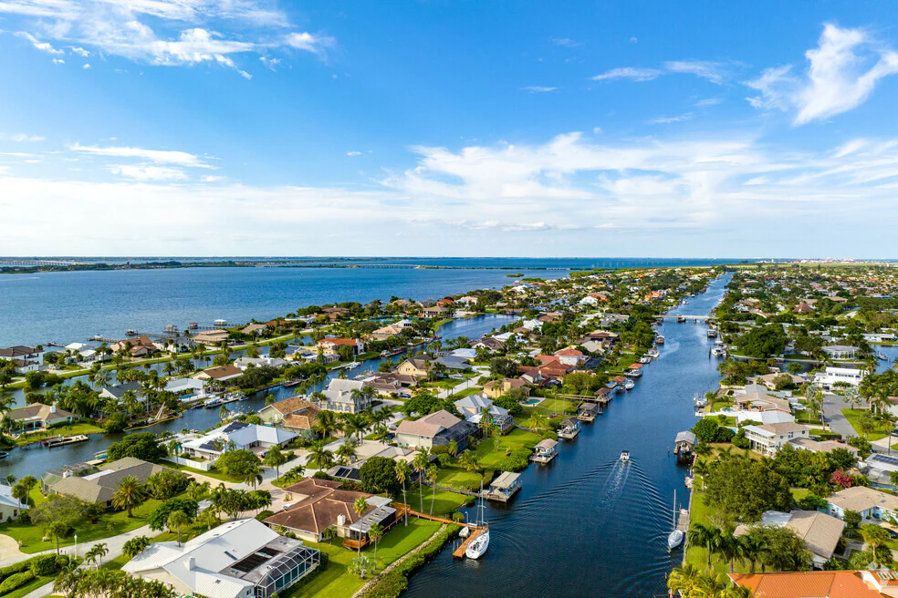 Waterfront Homes in Satellite Beach Waterfront Homes in Satellite Beach
