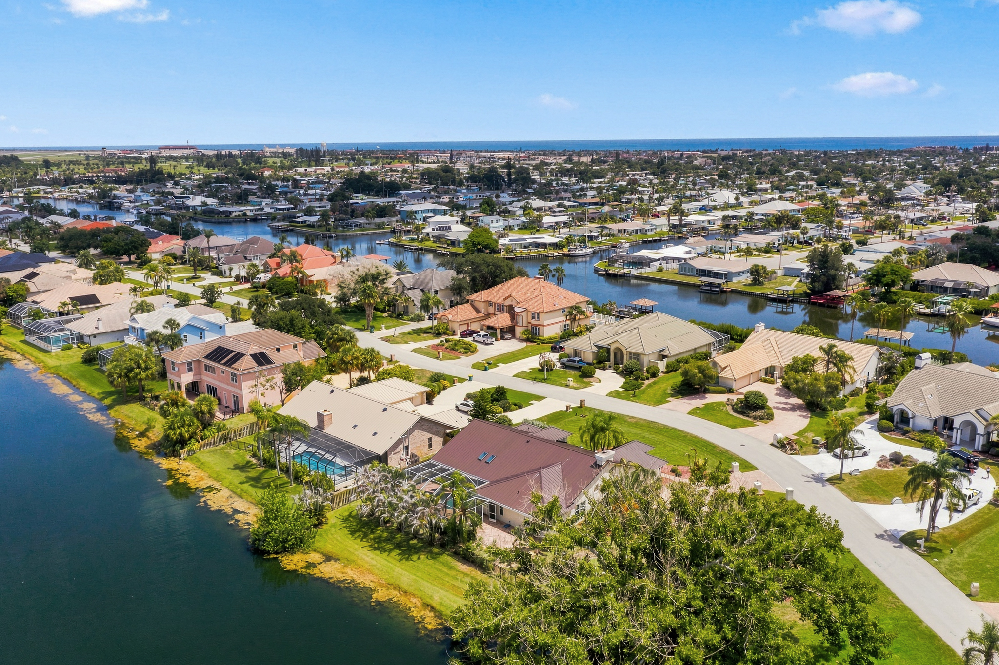 Which Waterfront Fits How You Plan to Use the Home? Which Waterfront Fits How You Plan to Use the Home?