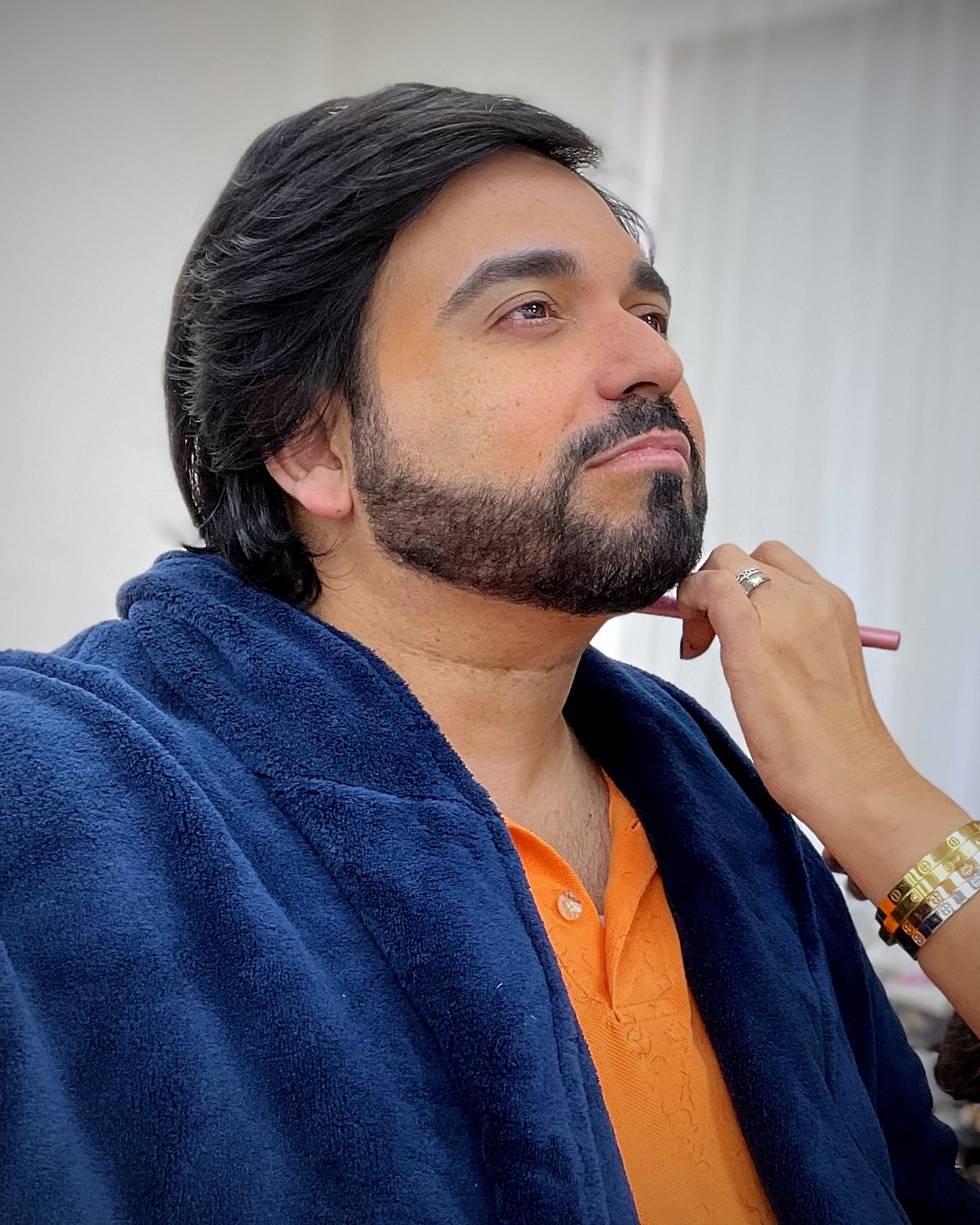Robert Amaya, In the makeup chair on set