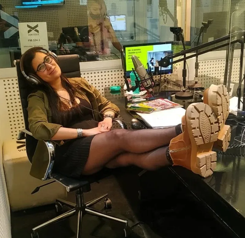 Mar Varano en cabina de radio
