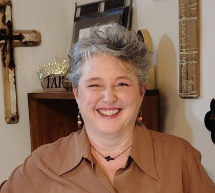 Lesa Dale