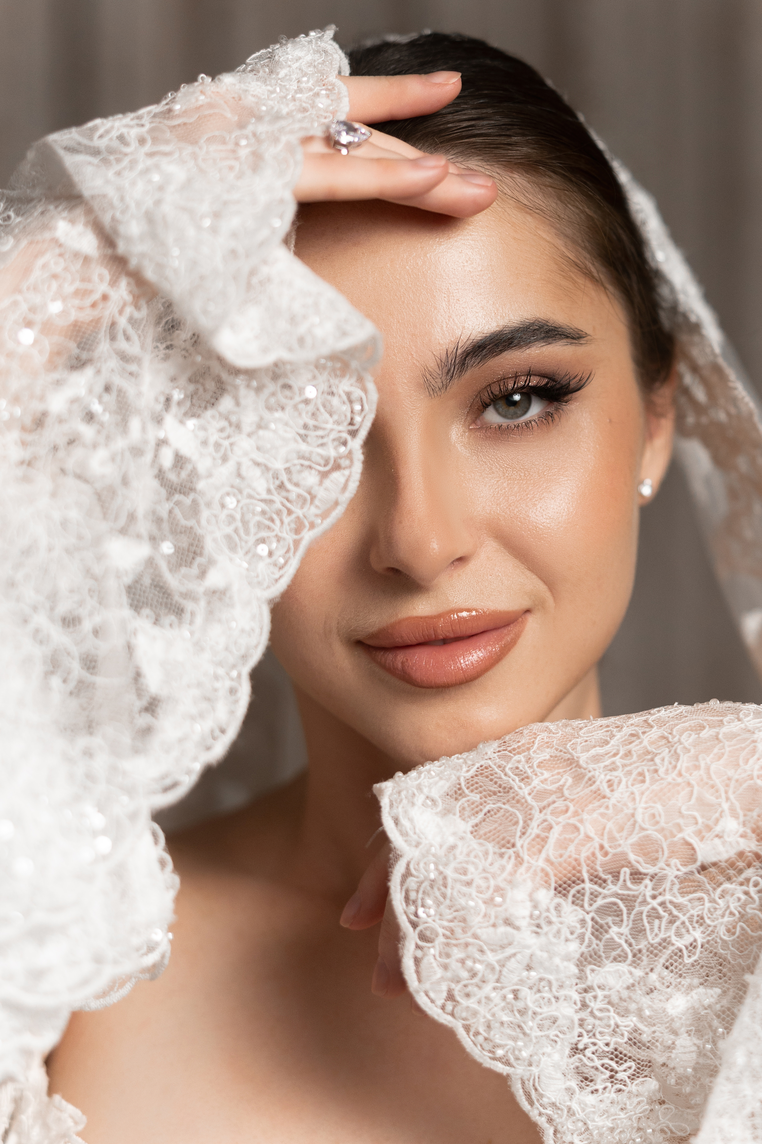 Documentary versus editorial wedding photography comparison - Lubov Lisitsa