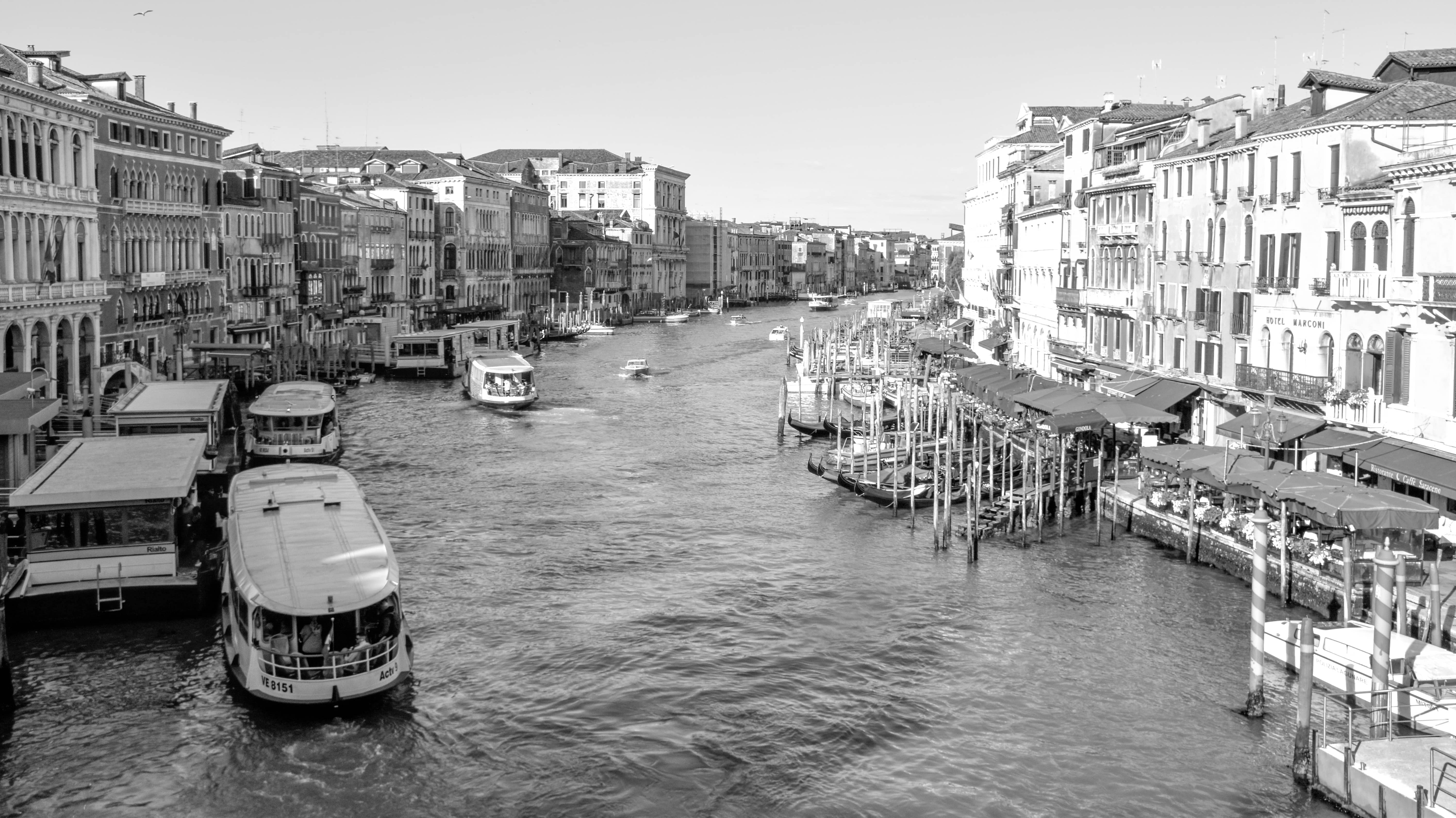 Water Taxi-Italy
