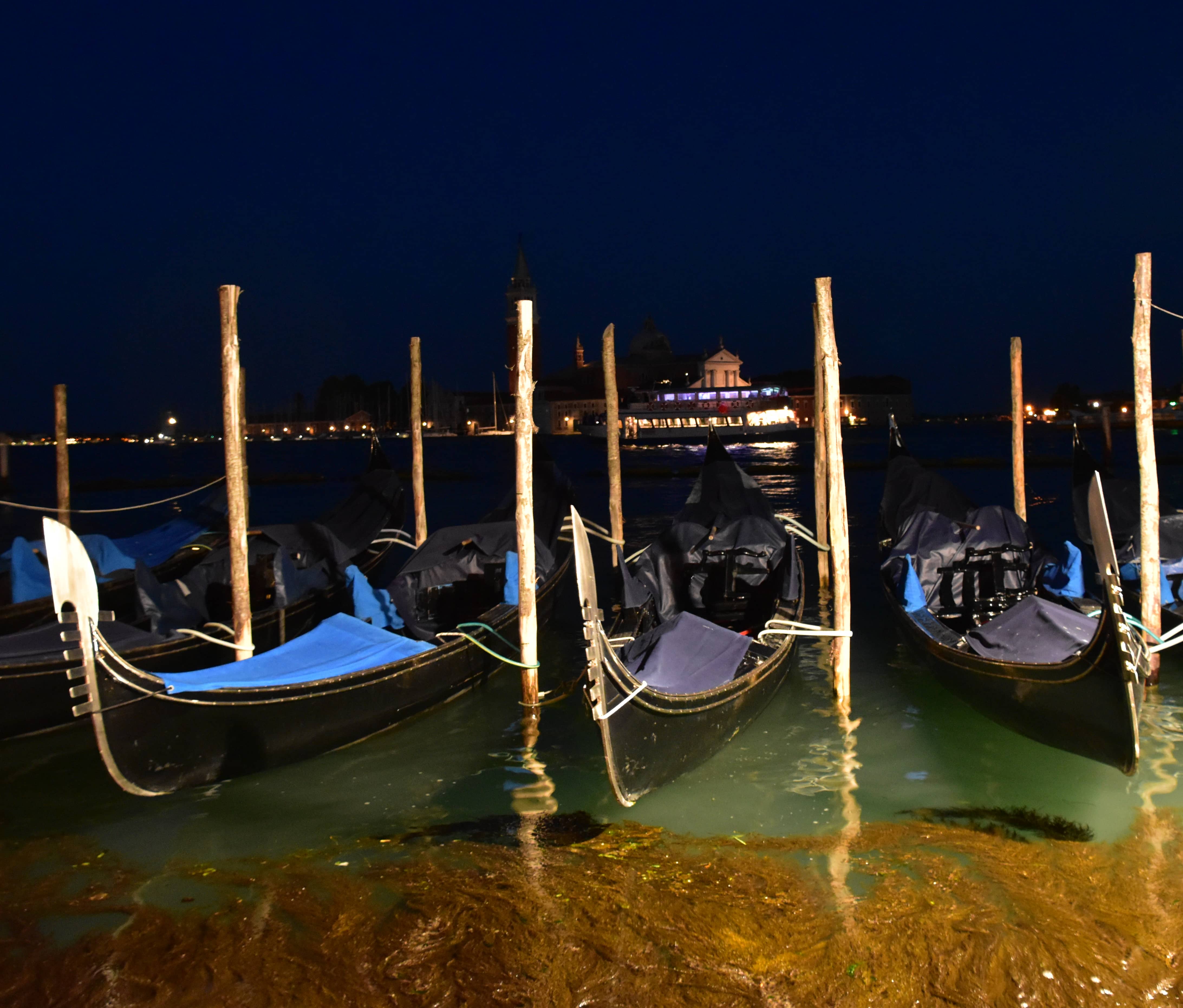 Lonely Nights-Italy-2