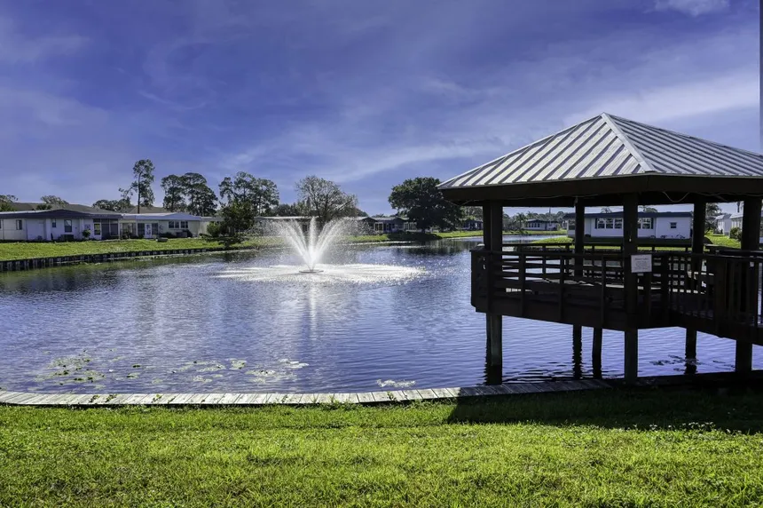Pescara Lake — lakefront 55+ community in Bradenton, FL