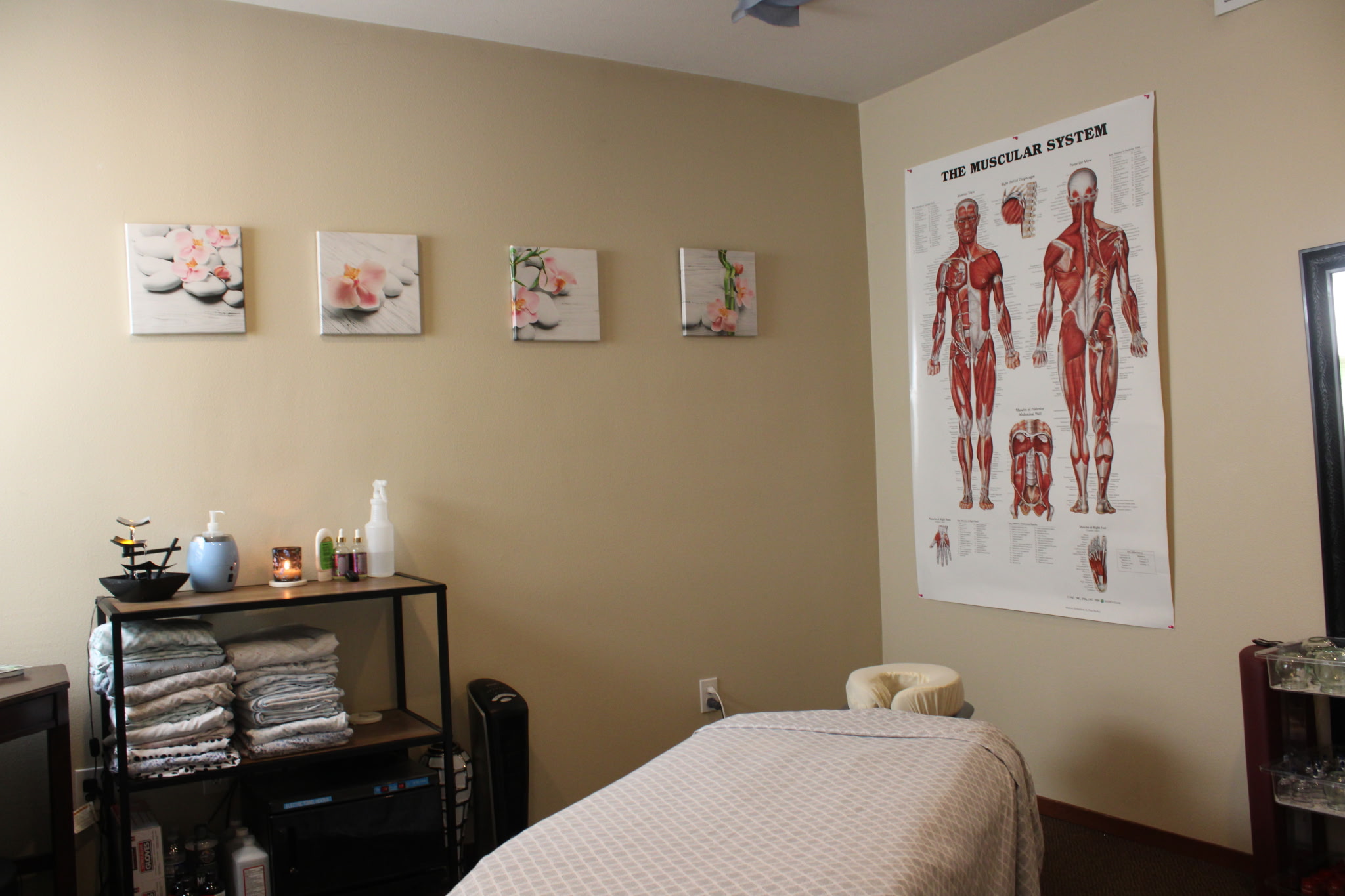 Optimal Medical Massage calming therapy room