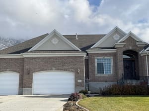 {{ custom_values.service_3 }} in {{custom_values.area_3})