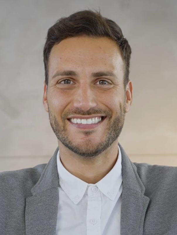 Networker soddisfatto del sistema di acquisizione contatti per network marketing