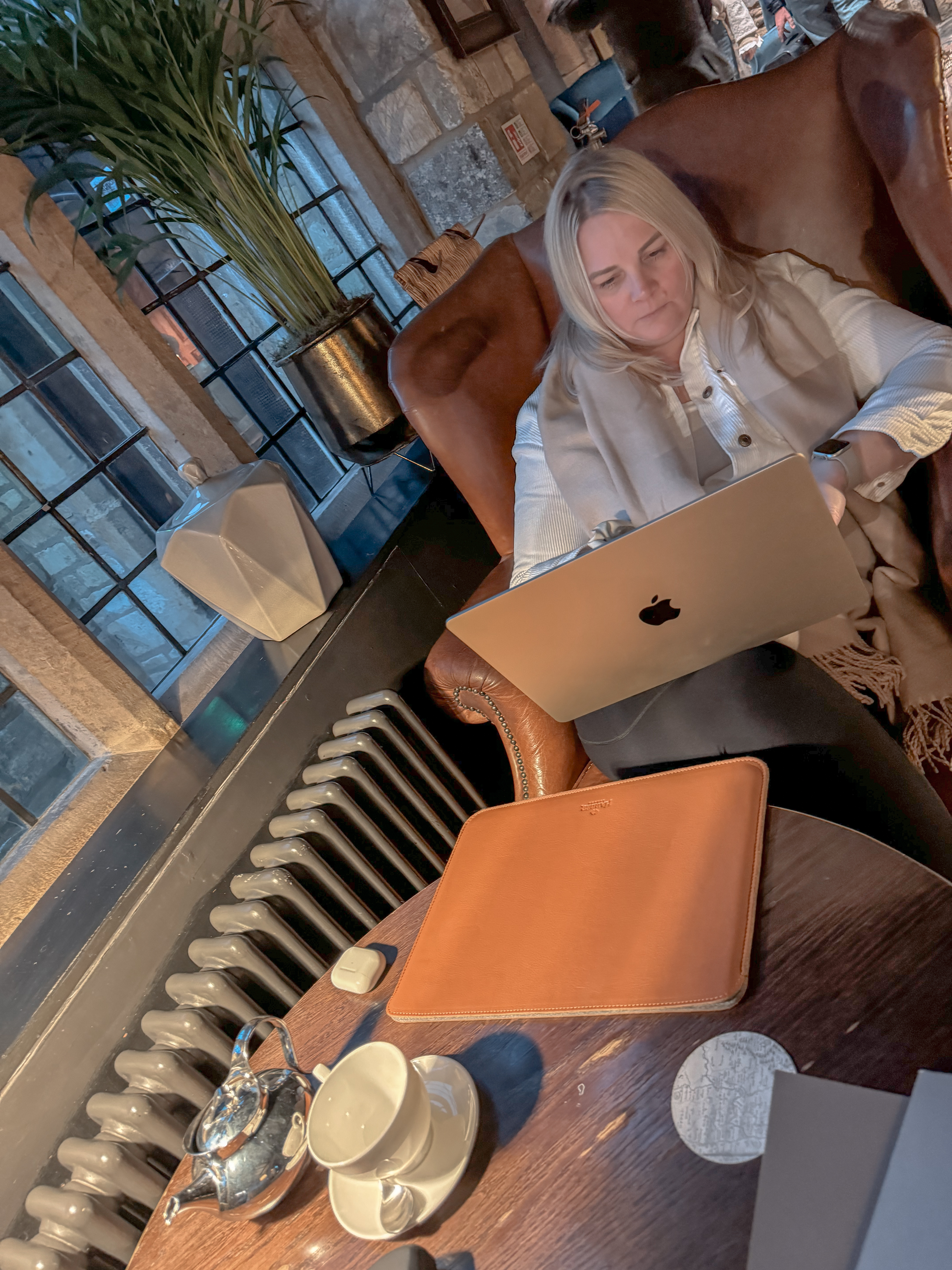 Michelle, founder of Be Right Back and UK-based GoHighLevel mentor.