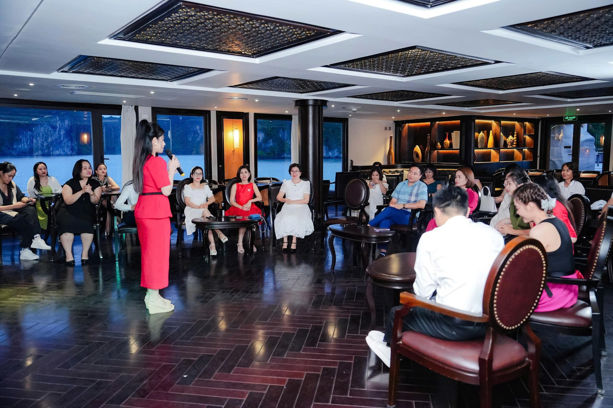 Thu nhập và tăng trưởng