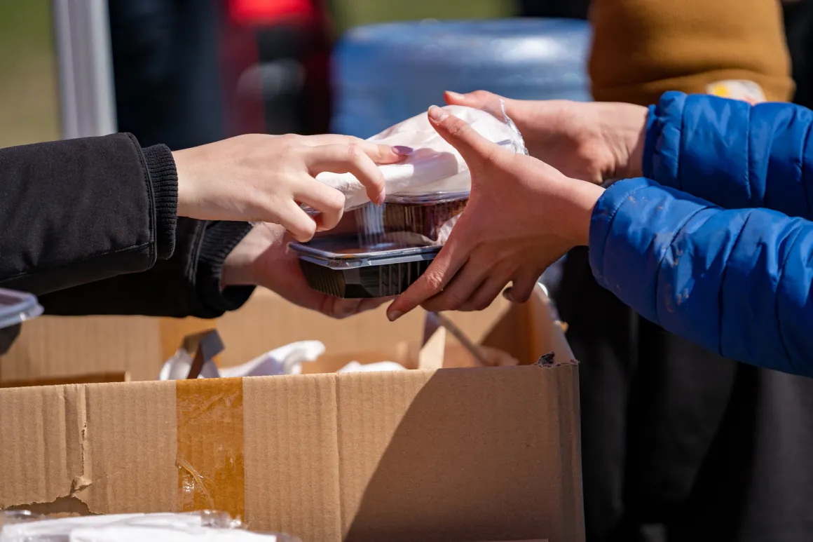 Feed Canada community food bank in Ottawa
