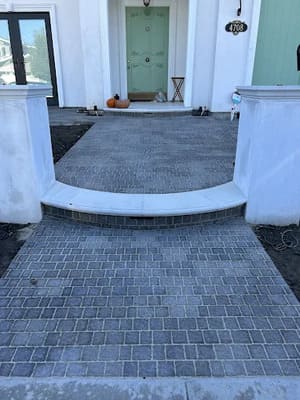 {{ custom_values.service_3 }} in {{custom_values.area_5})