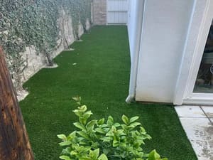 {{ custom_values.service_4 }} in {{custom_values.area_6})