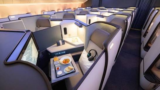 Cathay Pacific Aria Suite business class