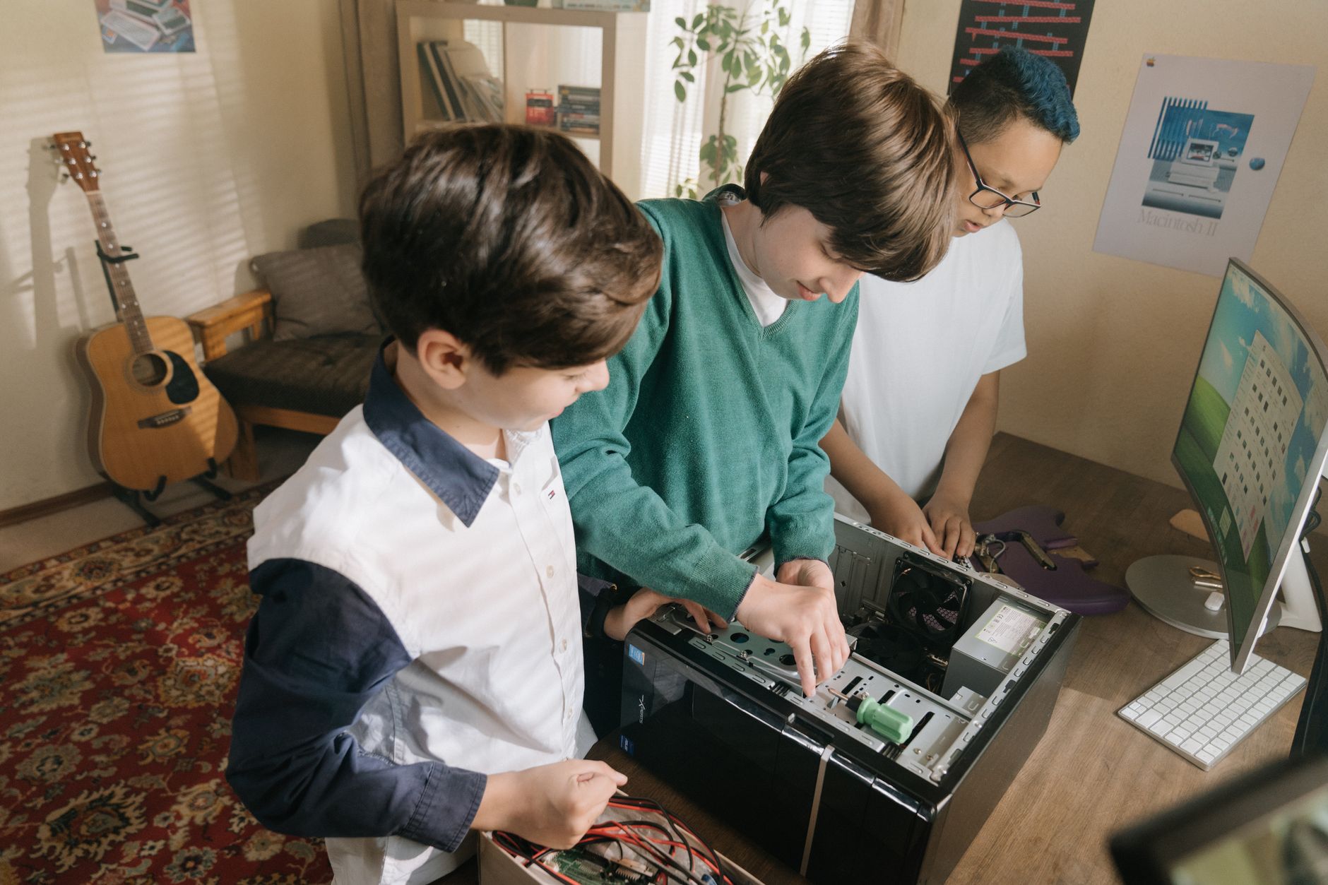 Retro-Tech Parenting: What Old Computers Teach Kids About Coding