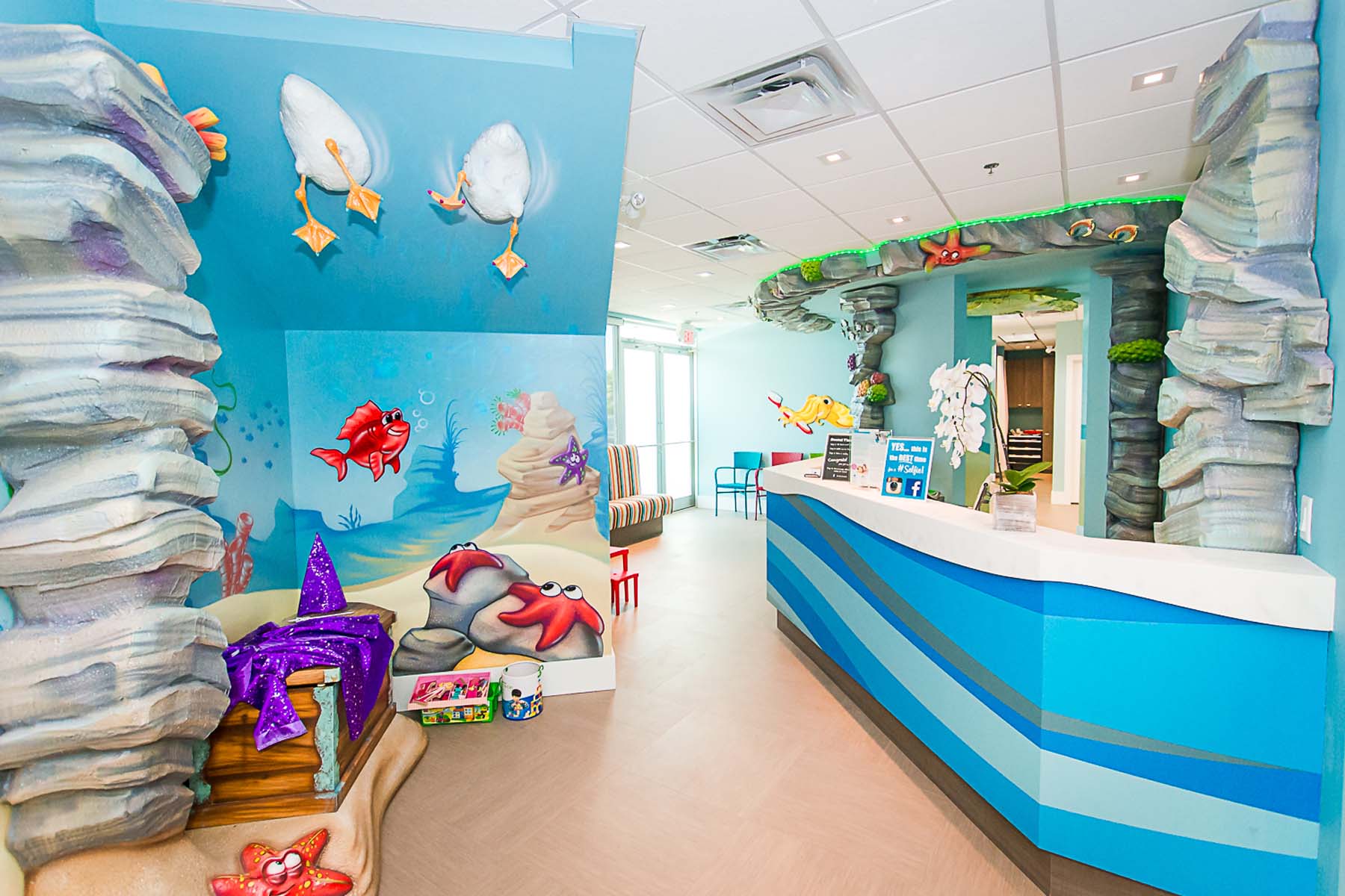 Pediatric dental treatment room