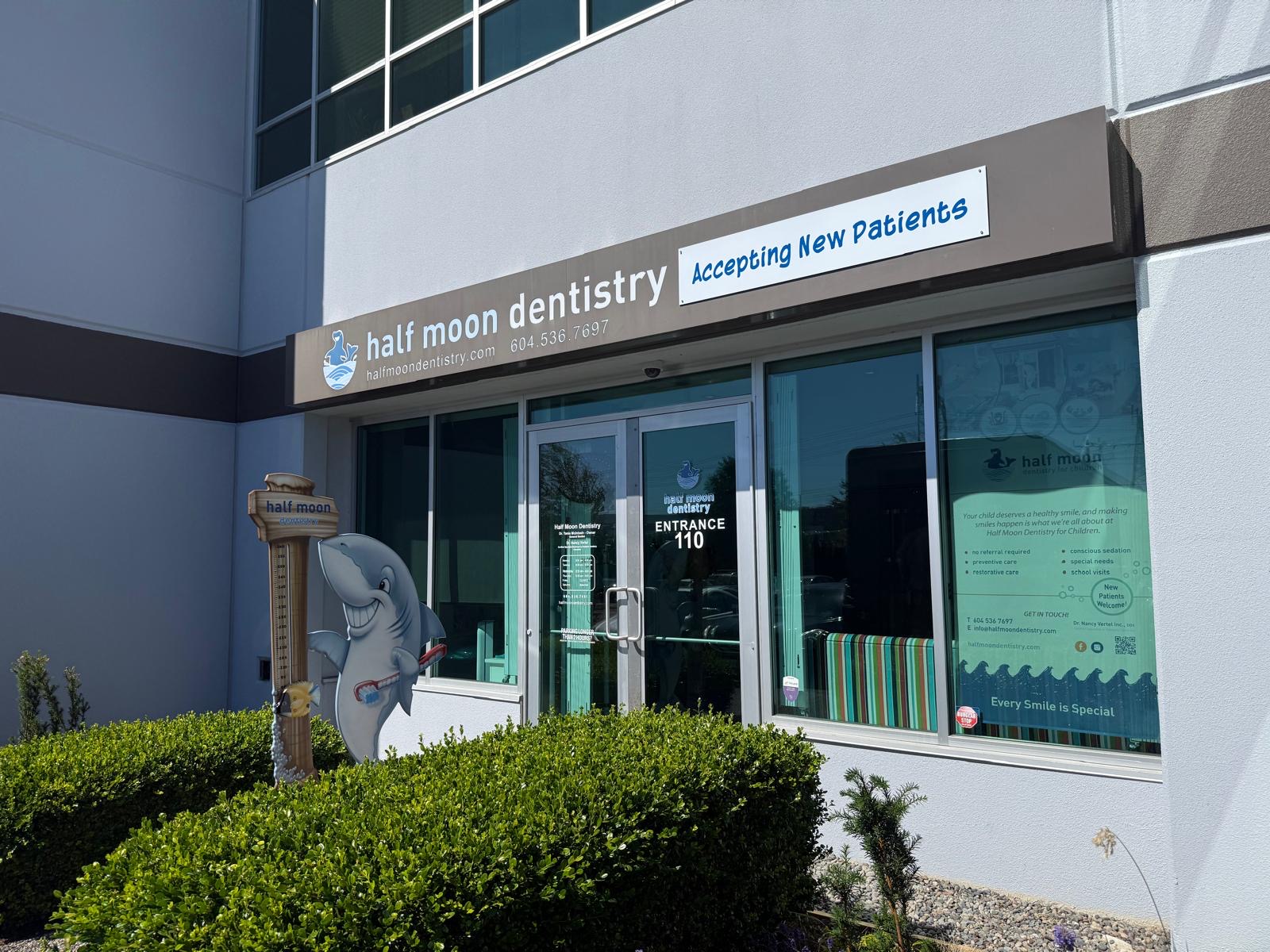 Half Moon Dentistry Office