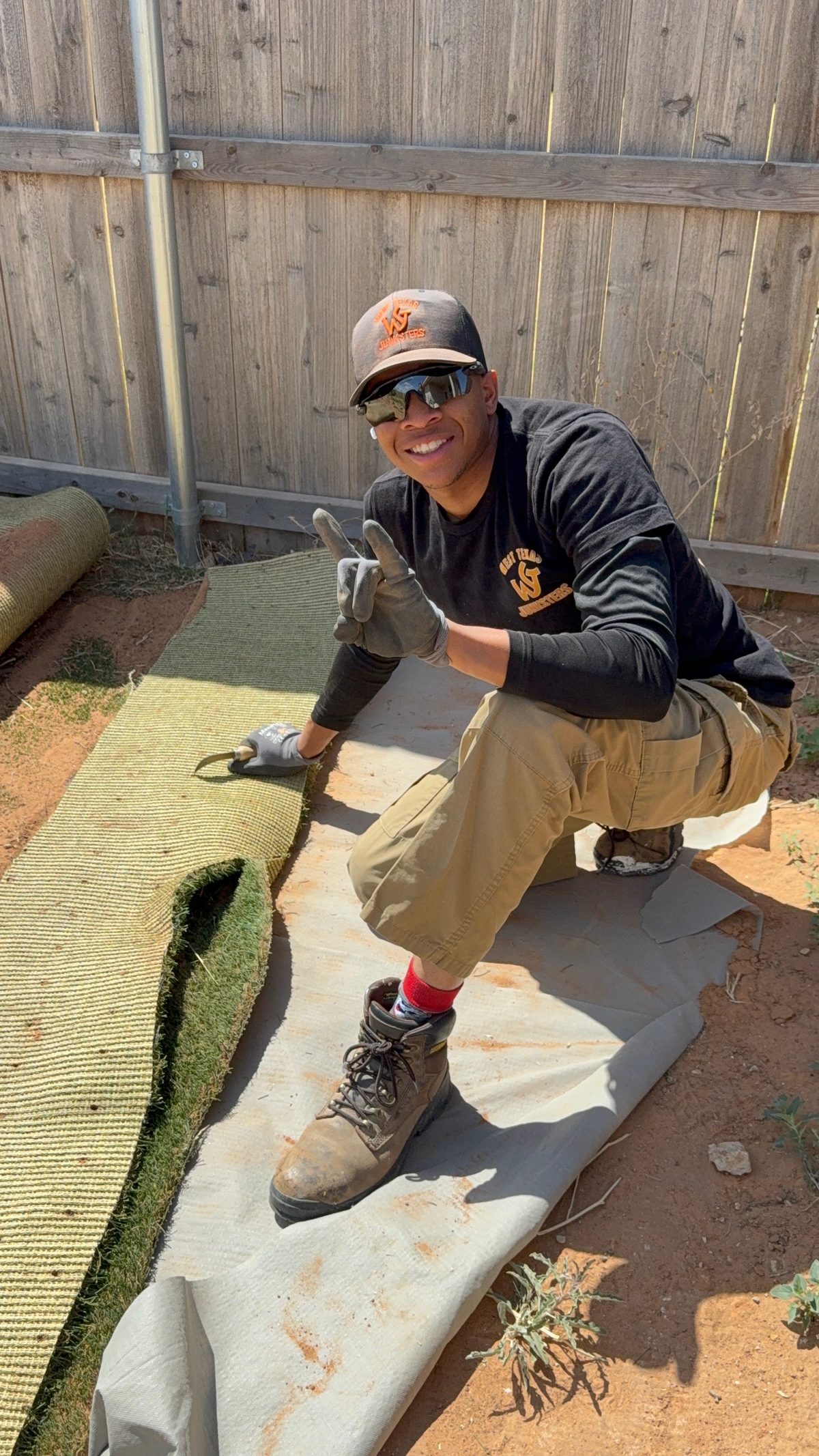 {{ custom_values.service_1 }} in {{custom_values.biz_area_1})