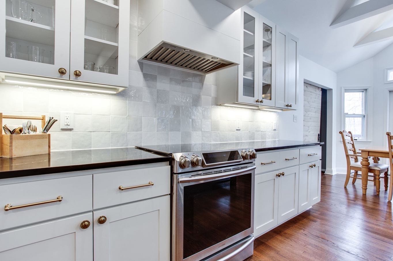 cabinet remodel contractors