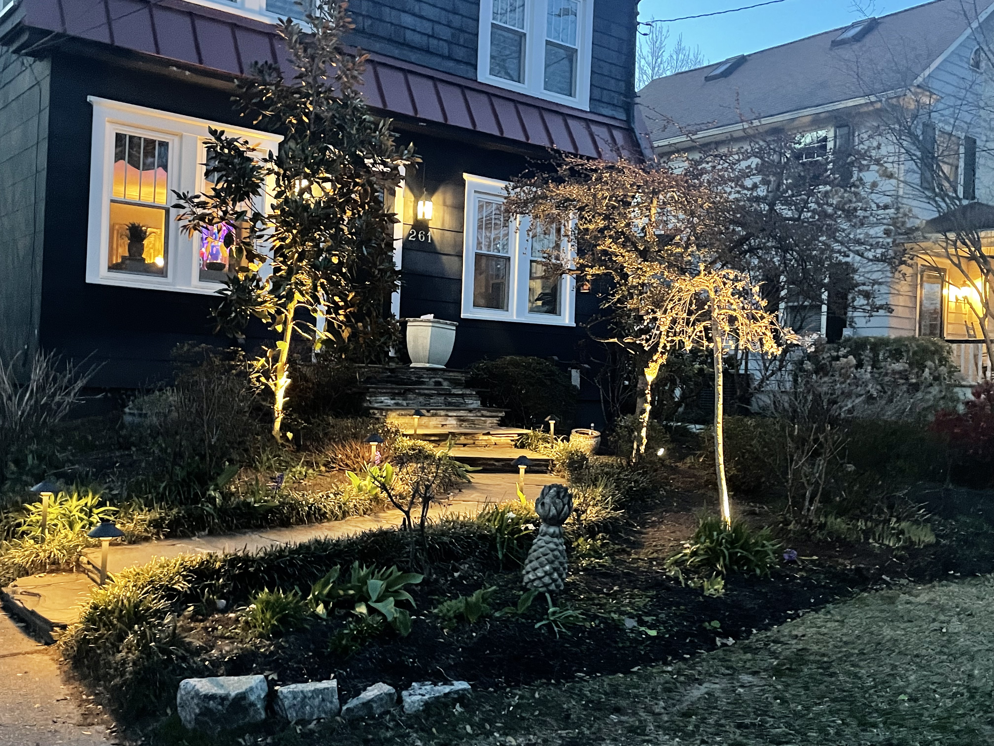 premium outdoor lighting 