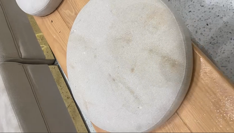 Furniture without NoWet protection