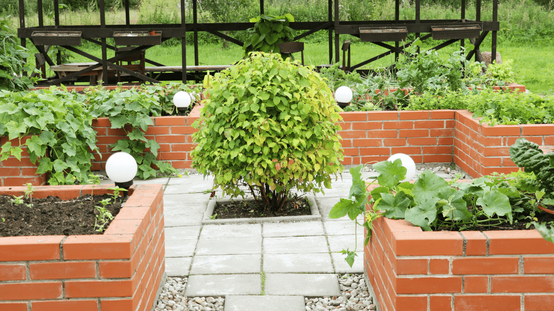 Mendham Garden Bed Design