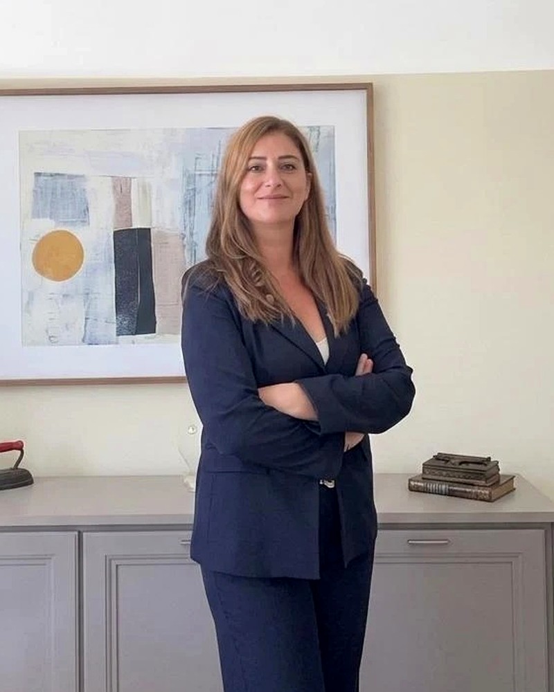 Monica Canino, Monica Consulting agenzia immobiliare a Trapani