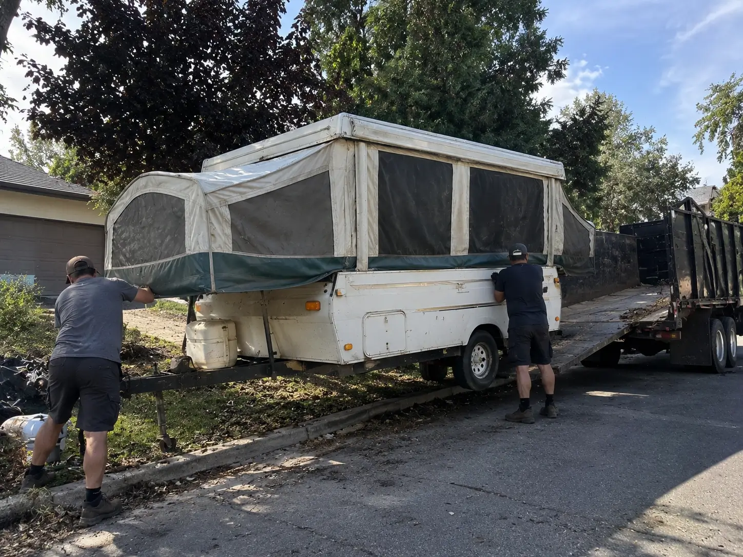  Junk Hauling