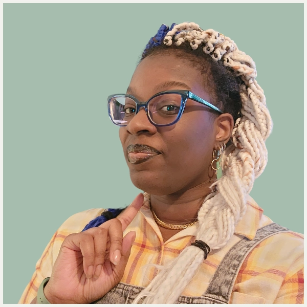 Bront’e, aka The Polyglot Fox, helps passionate (and often introverted) language learners go from frustrated to fluent WITHOUT burnout, overwhelm, or performative study habits. She’s spent the last 15 years learning 10+ languages and now teaches introverts how to build fluency their own way: with strategy, confidence, and zero shame.