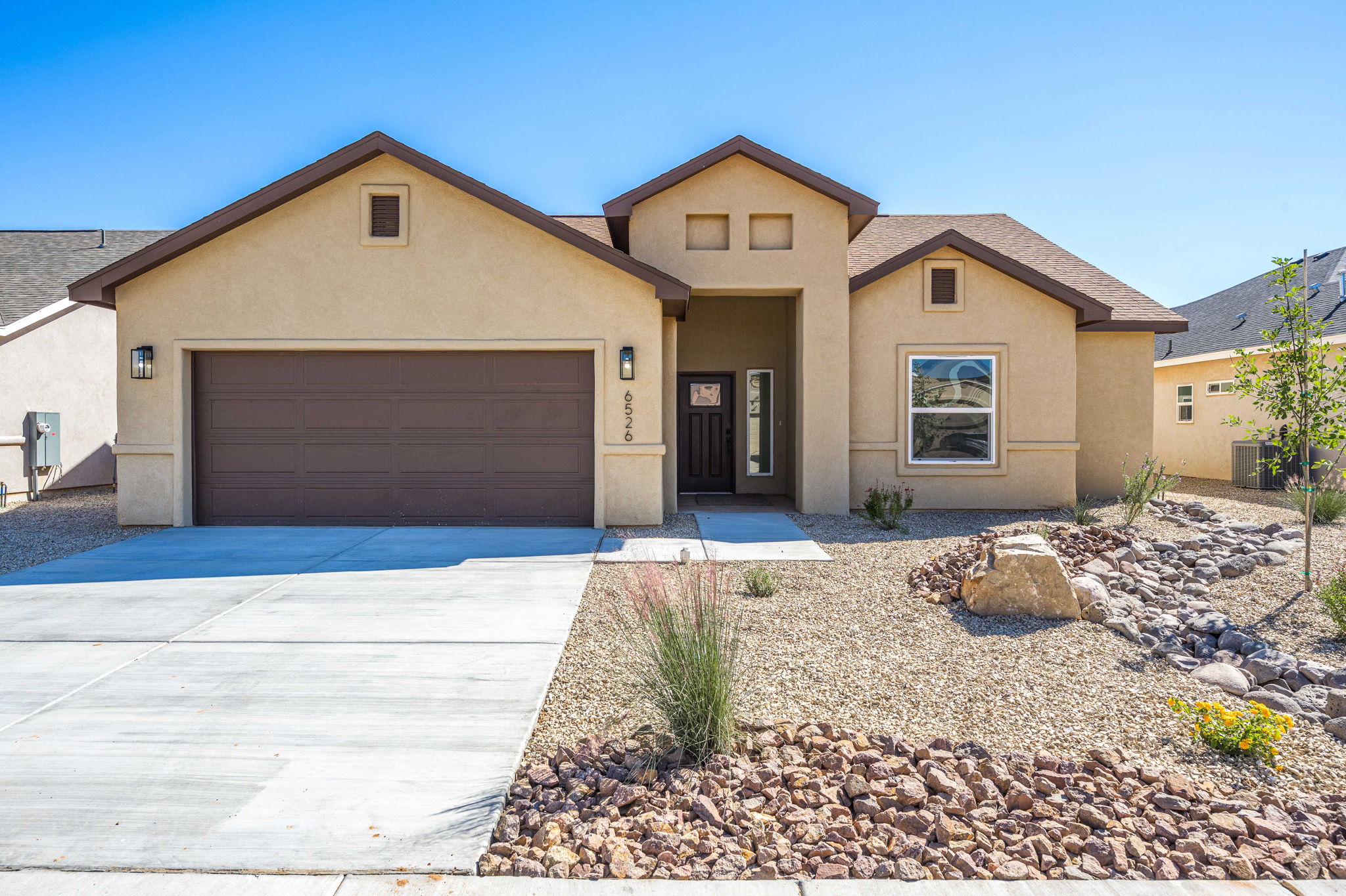 Big 3 Bedroom 2 Bathroom Home For Sale in Las Cruces New Mexico for less than $300,000's price
