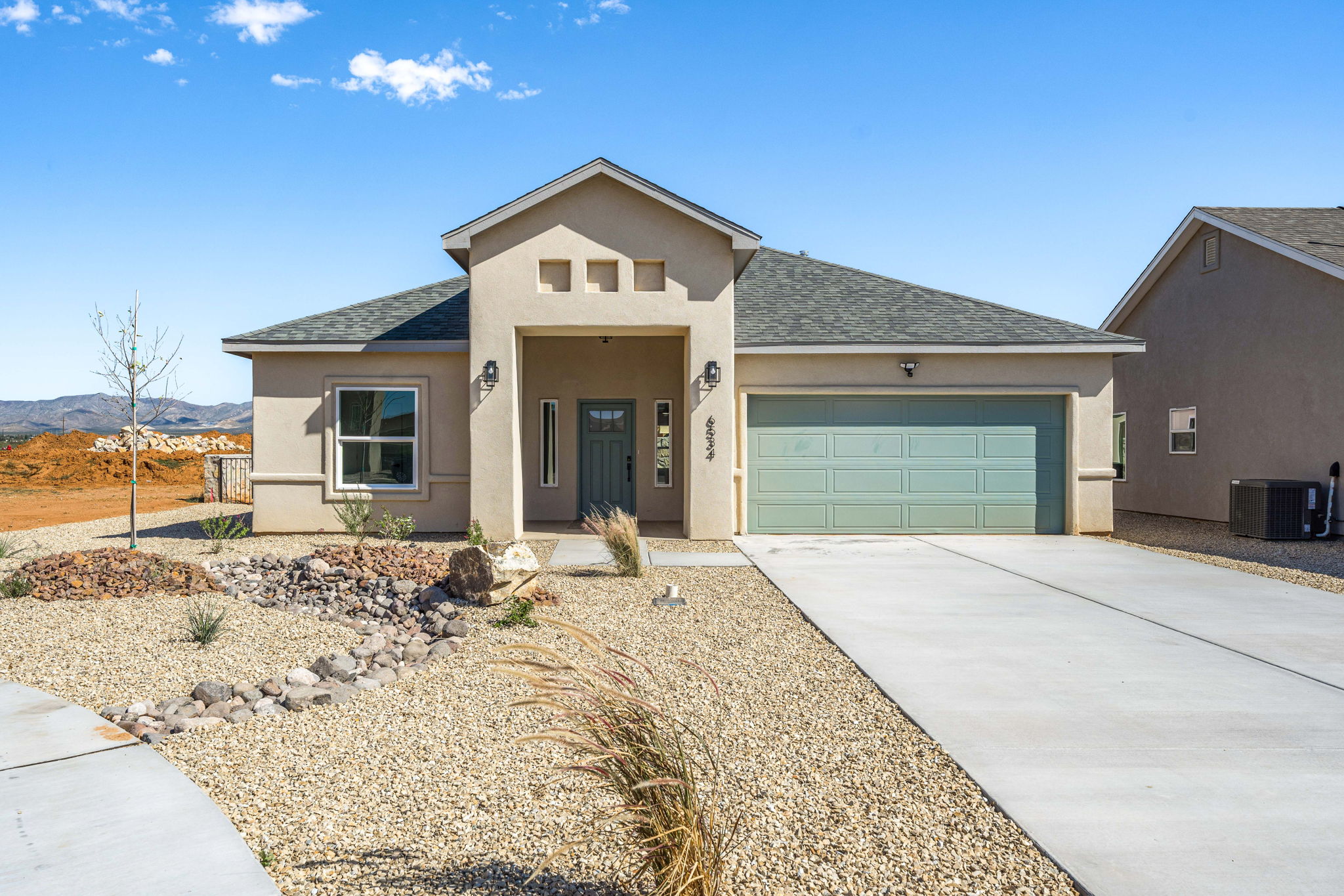 Large Modern 3 Bedroom 2 Bathroom under $300,000 Home For Sale in Las Cruces New Mexico under $300,000 