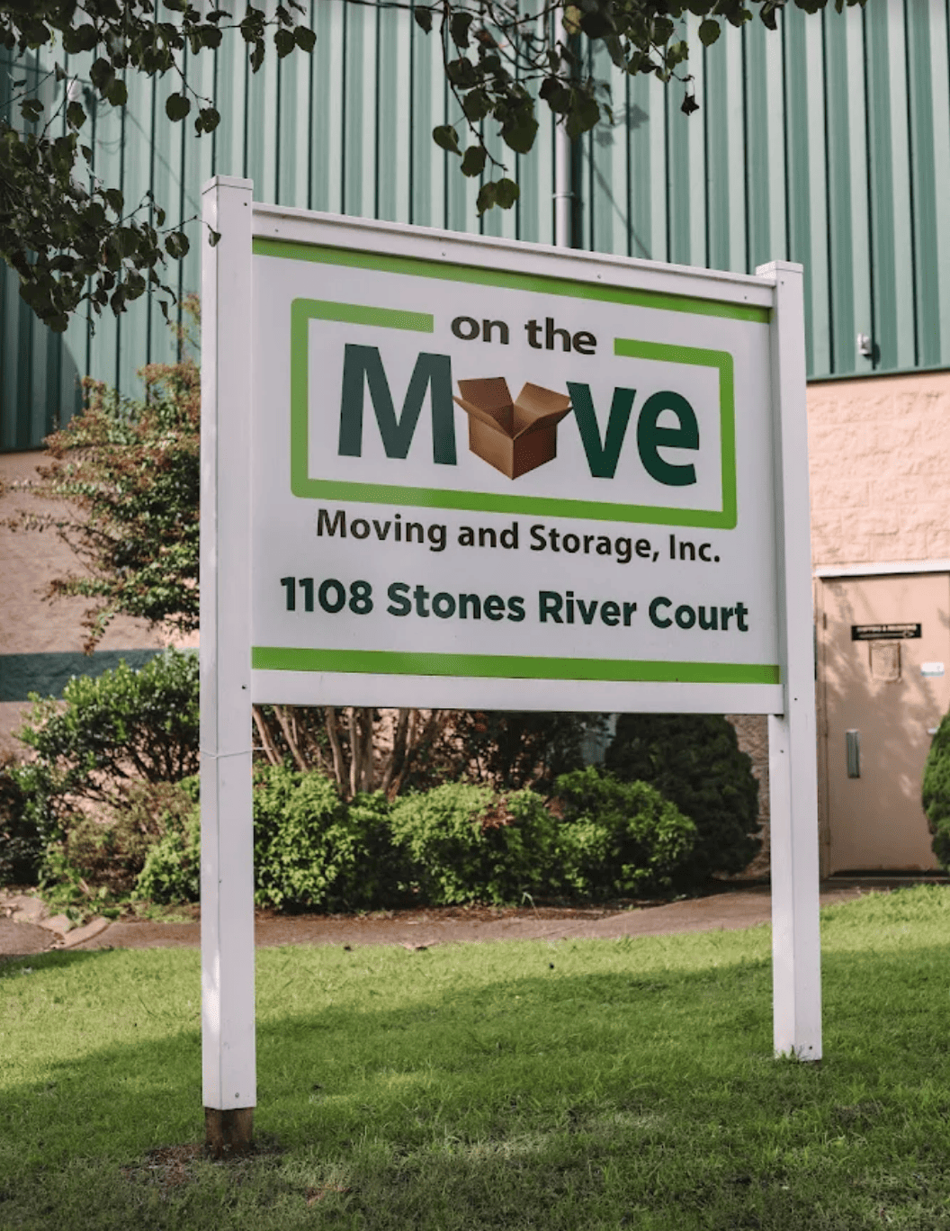 About On The Move: Moving & Storage