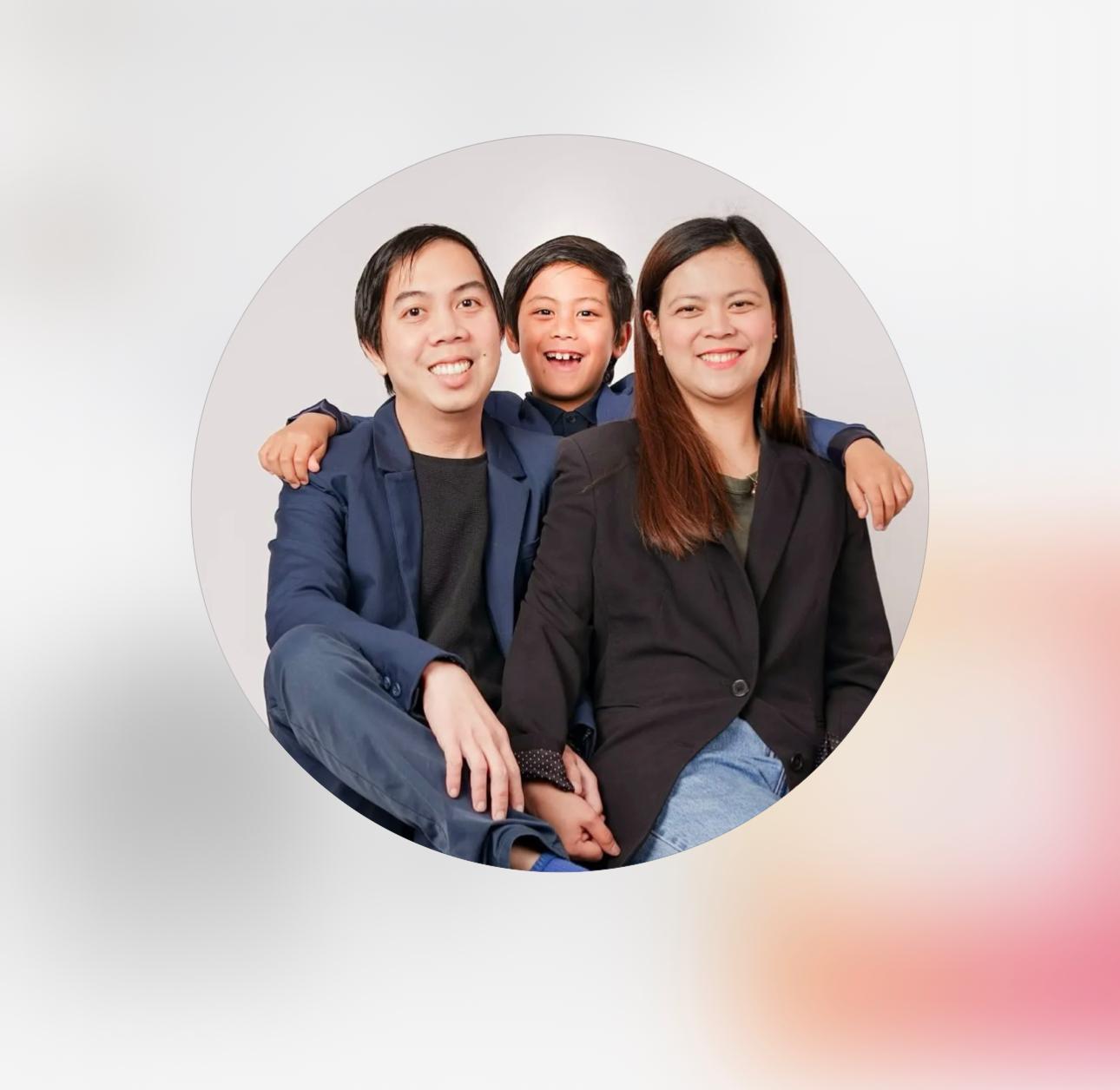 Julito Espineli with his family