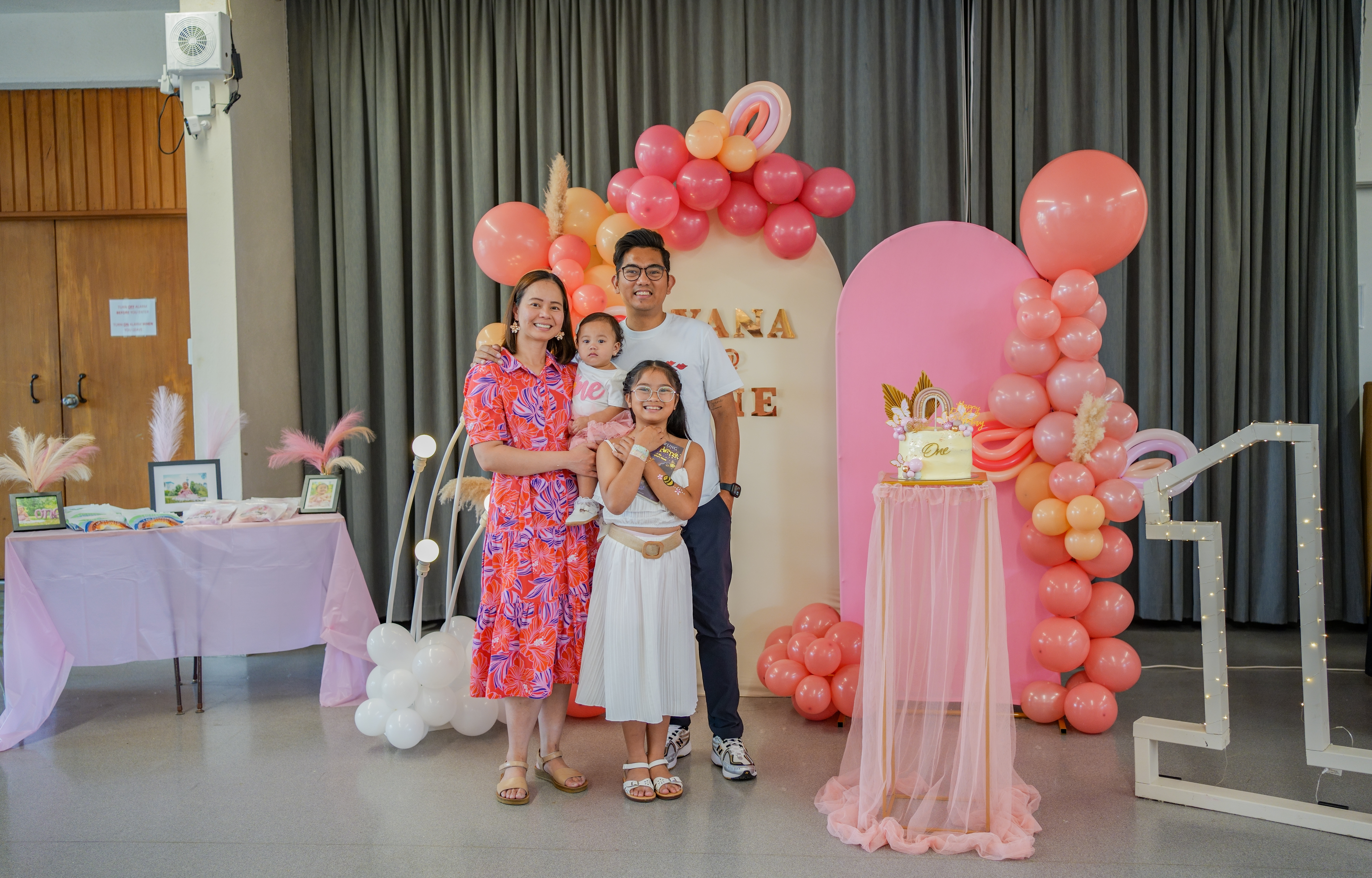 A first birthday celebrated with family