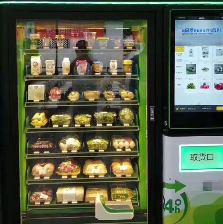 Healthy vending machine in Orlando with fresh snacks and low sugar options
