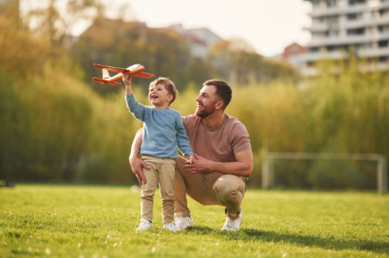 Single parent spending quality time with their child while balancing family life and dating