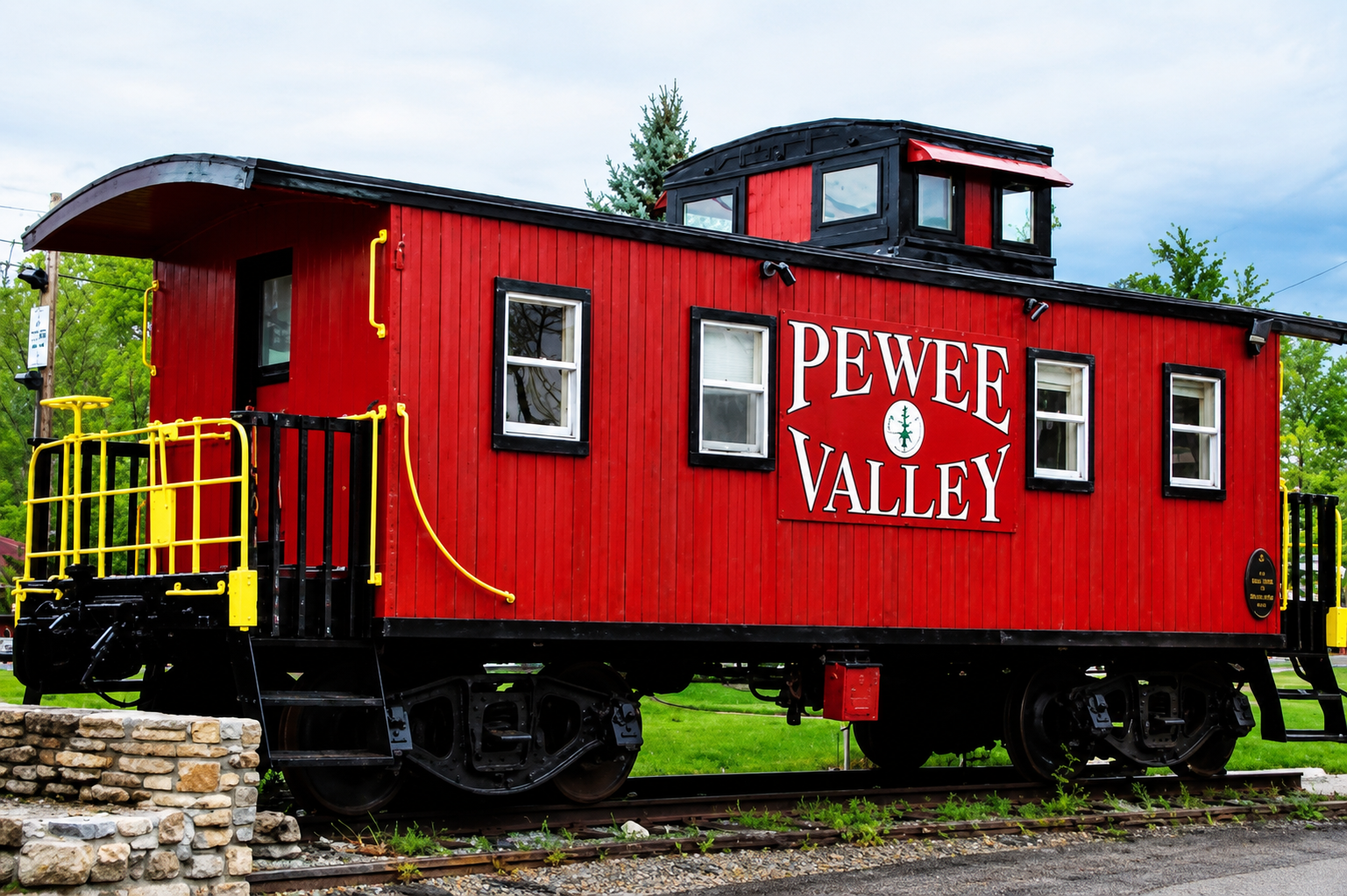 Pewee Valley Kentucky promotional products and branded merchandise for Oldham County businesses