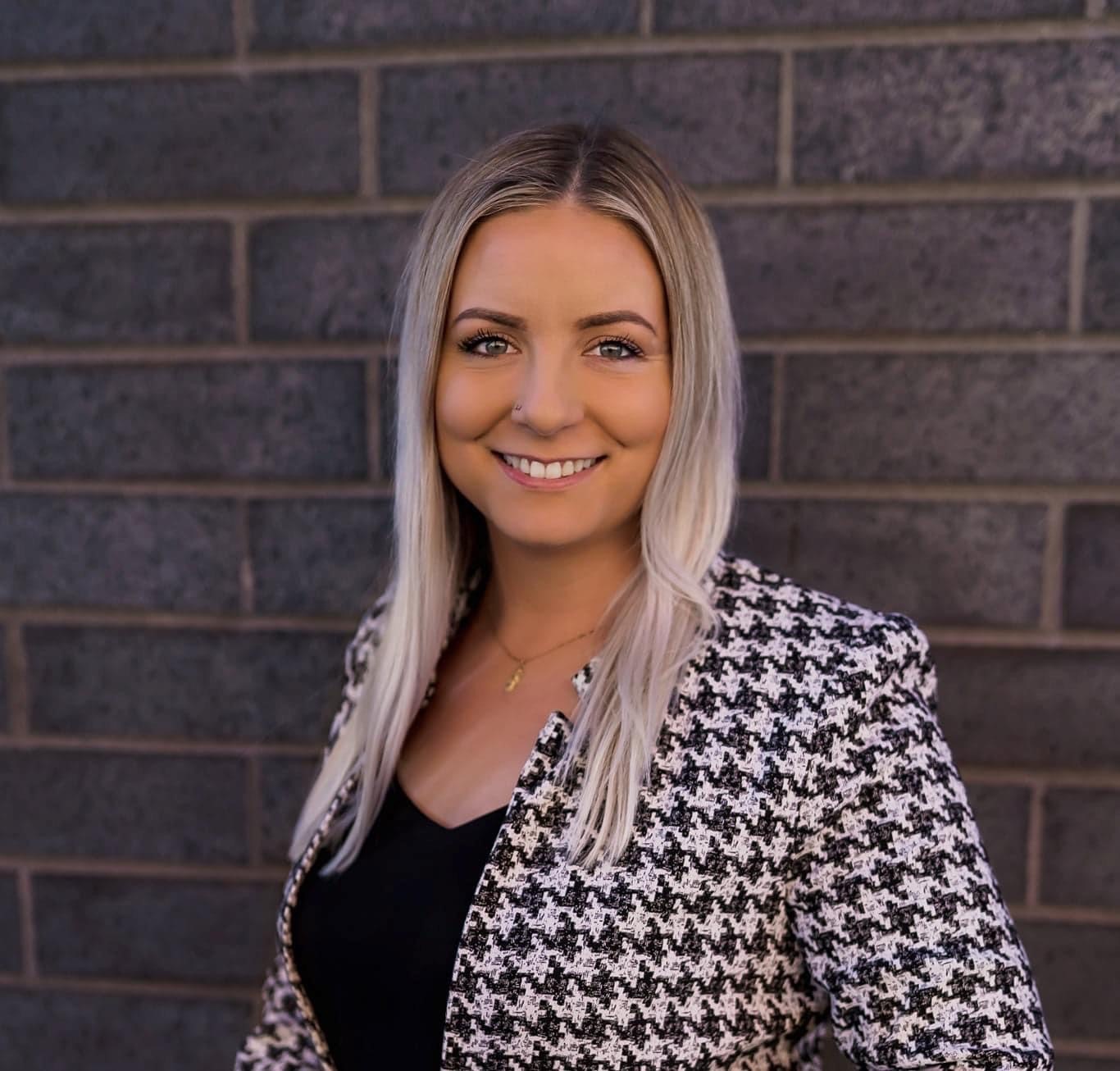 Shelby Weller - Lake State Mortgage
