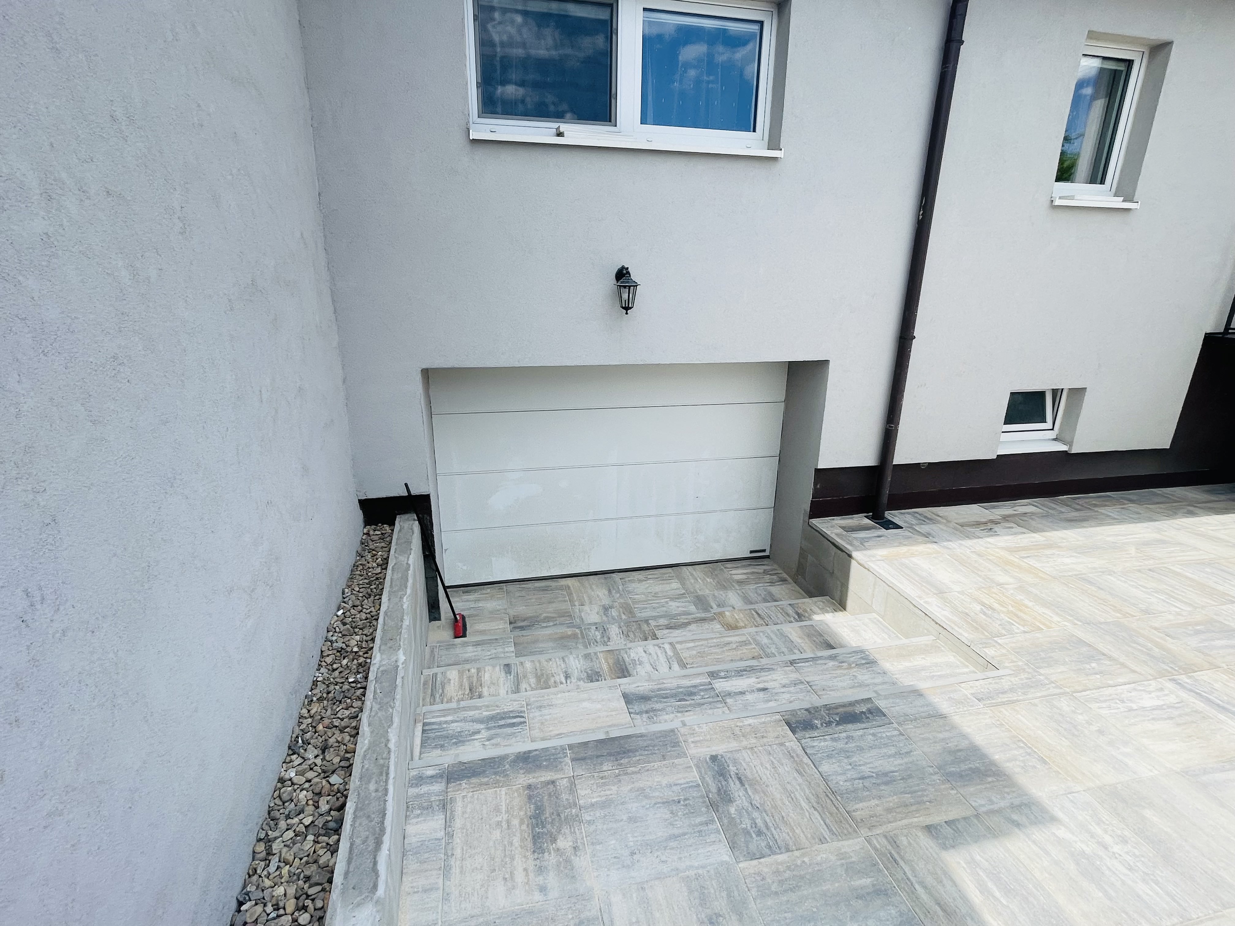 Exteriéry, terasy a dvory detail 2