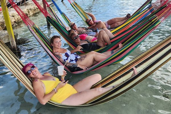 belize-beach-adventure-for-women-over-40 belize-beach-adventure-for-women-over-40