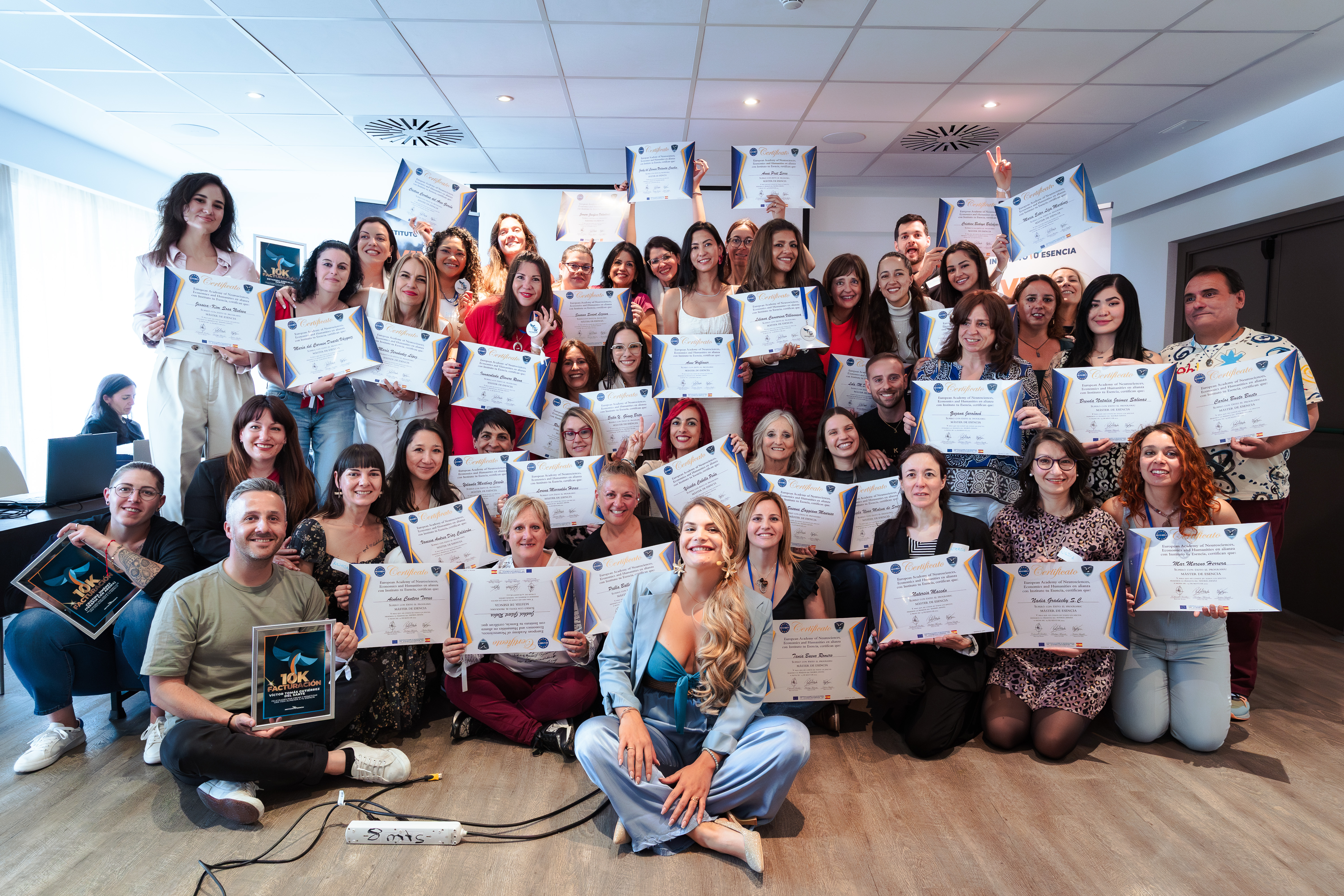 Alumnos certificados y reconocimientos