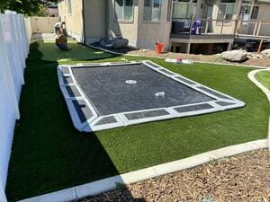 {{ custom_values.service_3 }} in {{custom_values.area_3})