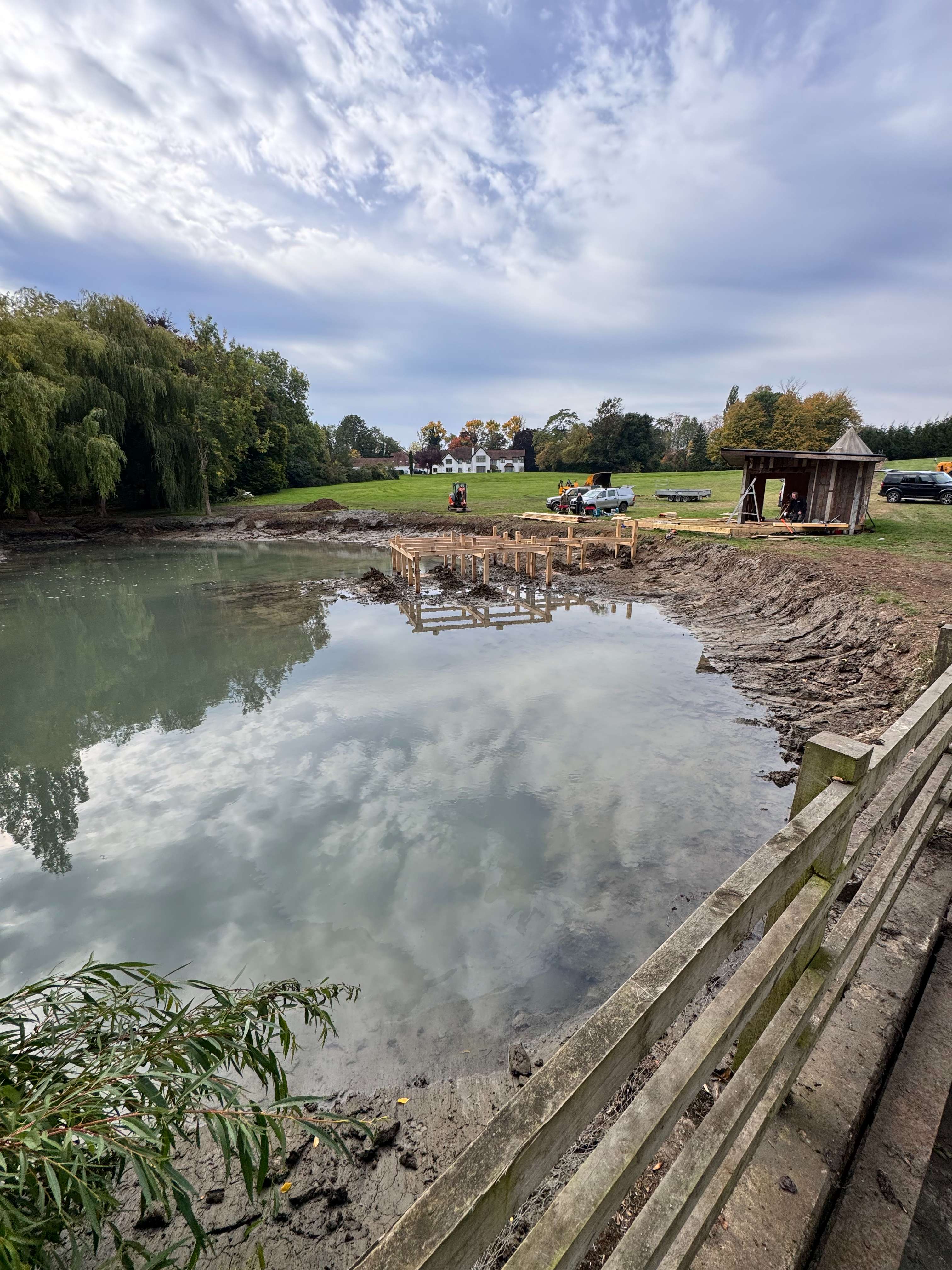 lake and pond construction Gloucestershire