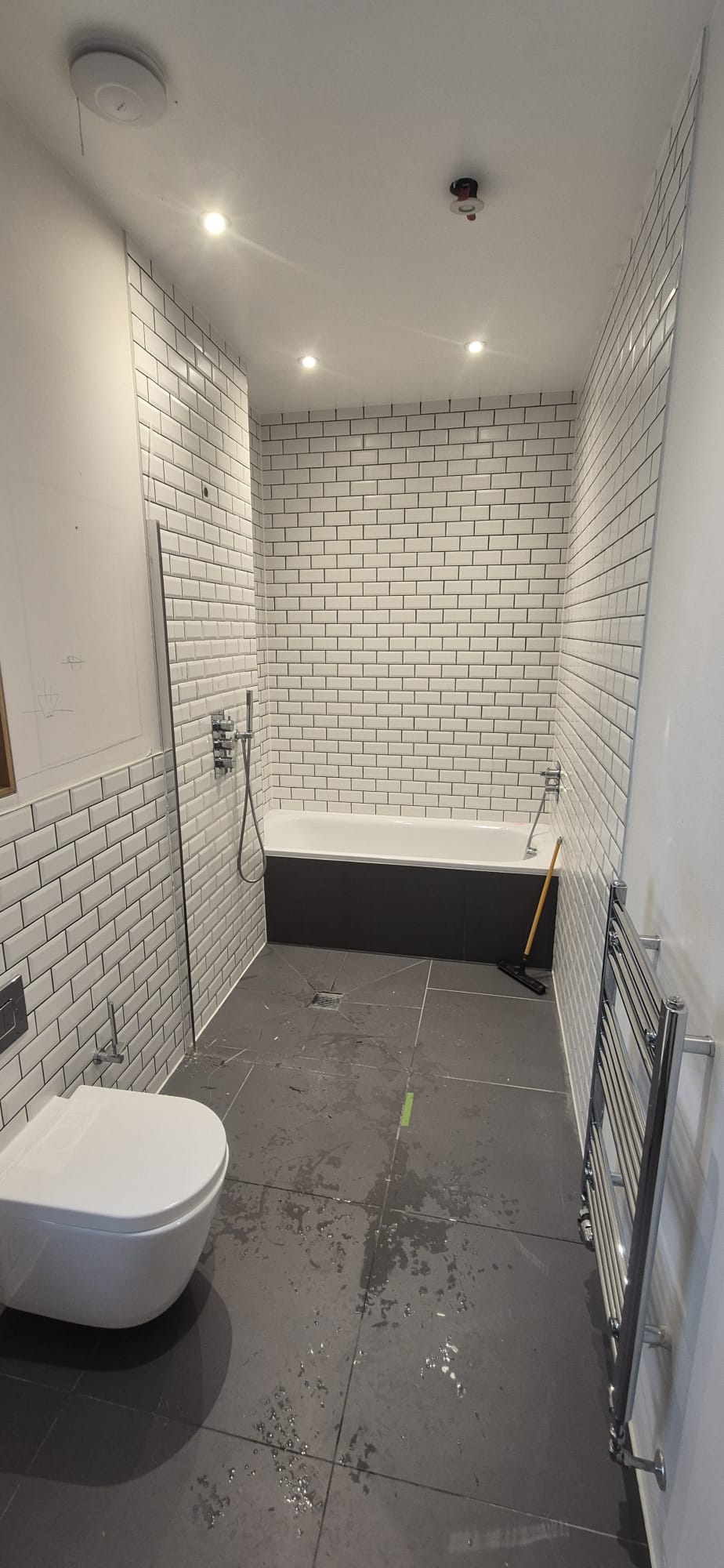 Bathroom before renovation
