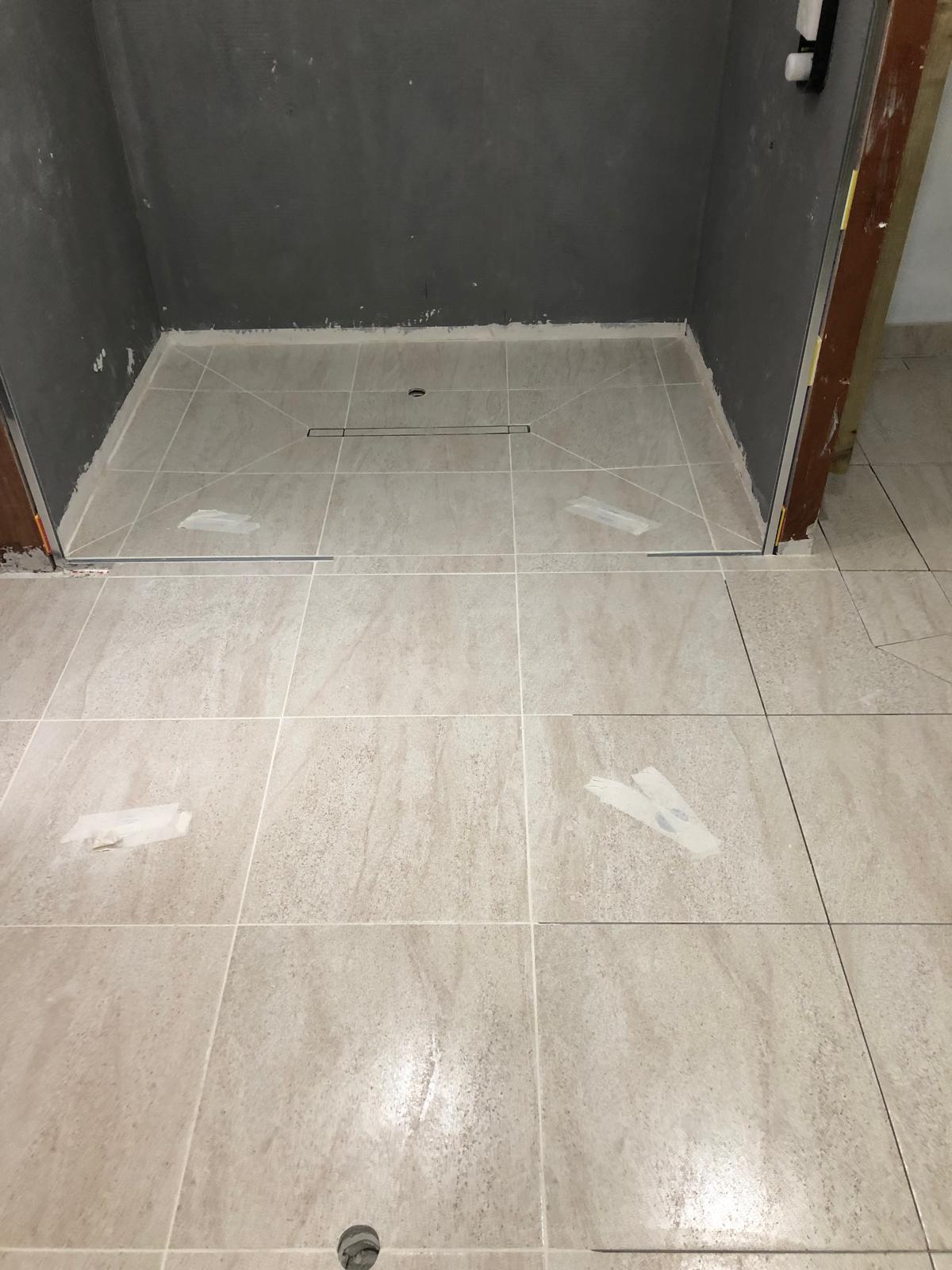 Bathroom floor build-up for underfloor heating