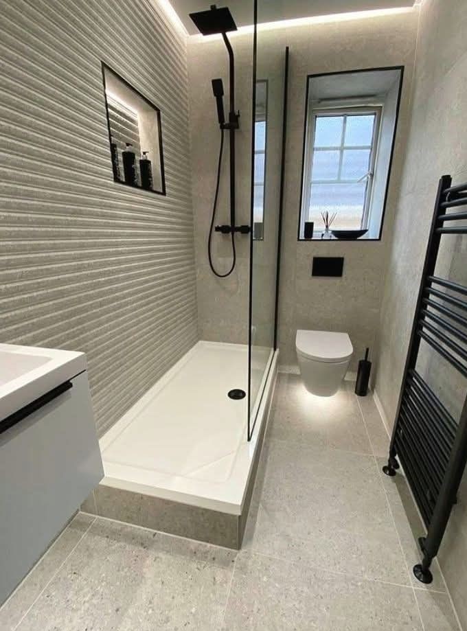 Small bathroom with tiled floor and premium finish